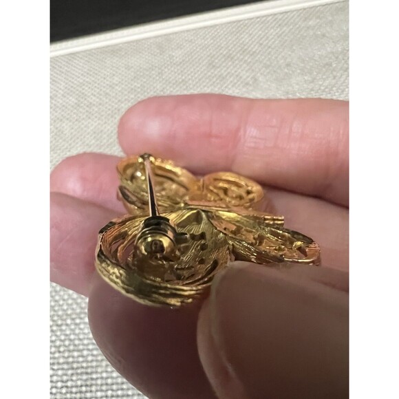 Vintage Butterfly Brooch Goldtone Rhinestone - Picture 5 of 9